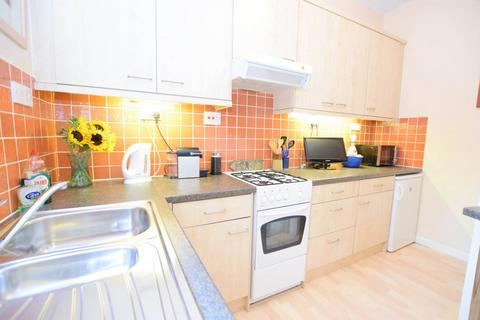 1 bedroom flat to rent, Clapham Road, Stockwell, London, SW9