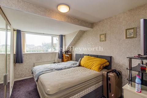 6 Allen Close, Thornton-cleveleys, FY5 3NS