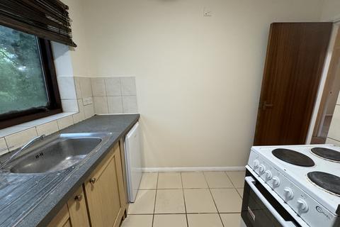 1 bedroom apartment for sale, Saxon Lodge, Croydon CR0