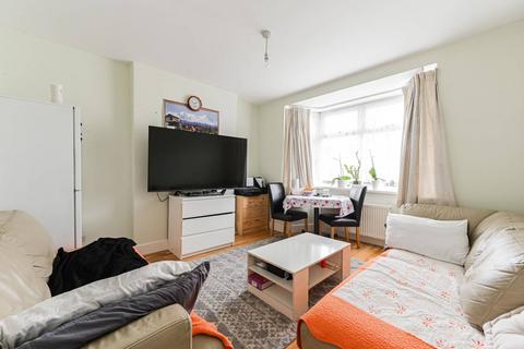 2 bedroom flat for sale, Eton Court, North Wembley, Wembley, HA0