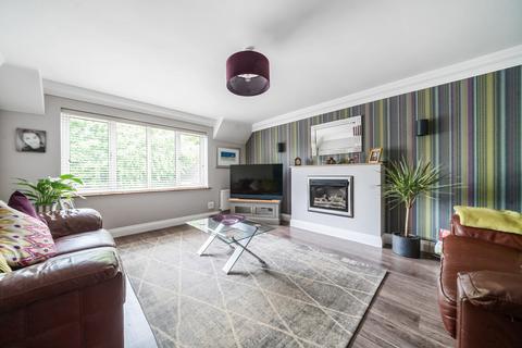 2 bedroom maisonette for sale, Beech Road, Haslemere, Surrey, GU27