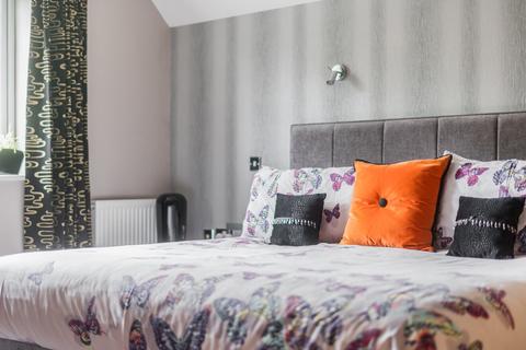Flat 3, The Carltons Beech Road, Haslemere, GU27 2BX