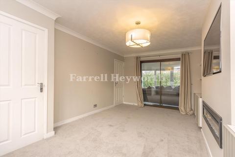 22 Ashfields, Leyland, PR26 7UW