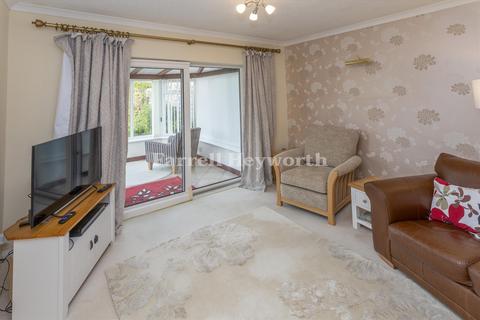 6 Brier Drive, Heysham, Morecambe, LA3 2QU