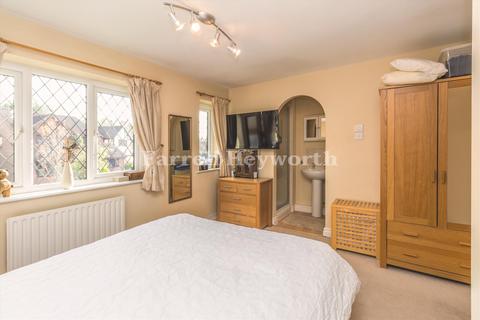 45 Ashdown Drive, Clayton Le Woods, Chorley, PR6 7SQ