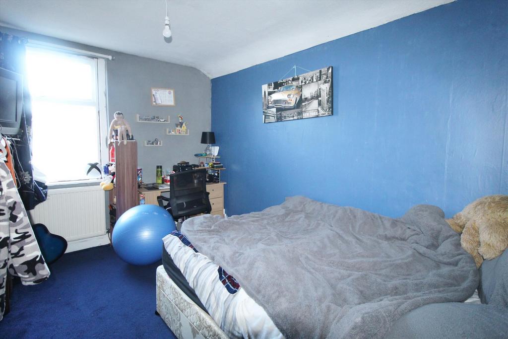 Rear Bedroom