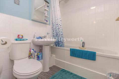 38 Whiteoak View, Bolton, BL3 1ST