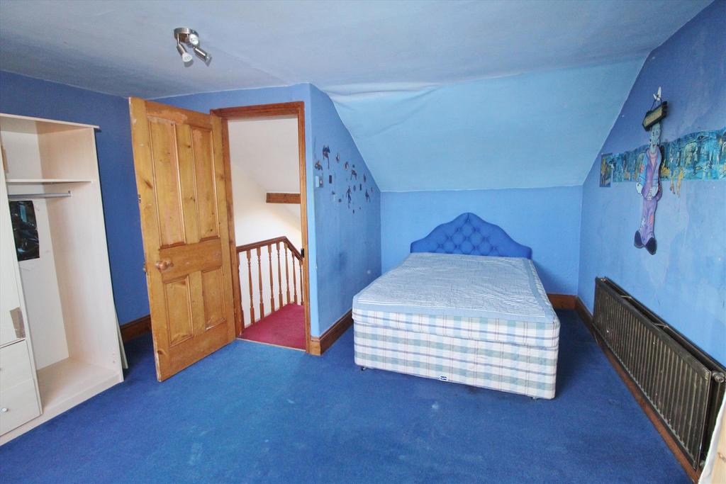 Bedroom Top Floor 2n