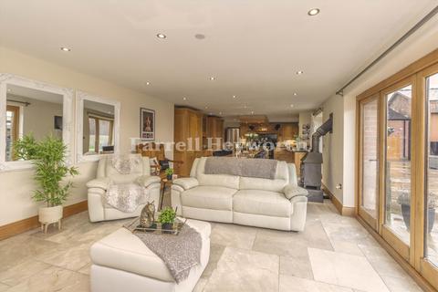 5 bedroom house for sale, Coppull Moor Lane, Chorley PR7