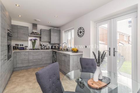 1 Alvis Close, Farington, Leyland, PR25 3DL