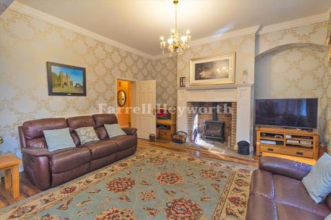 6 bedroom house for sale, Parkgate Drive, Lancaster LA1