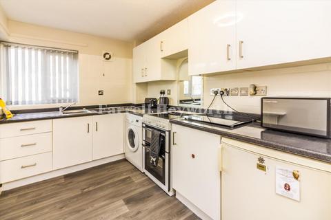 2 bedroom flat for sale, Glenview Court, Preston PR2