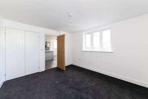 1 bedroom flat to rent, Cricket Road, Cowley
