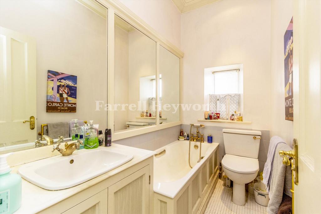 Ensuite
