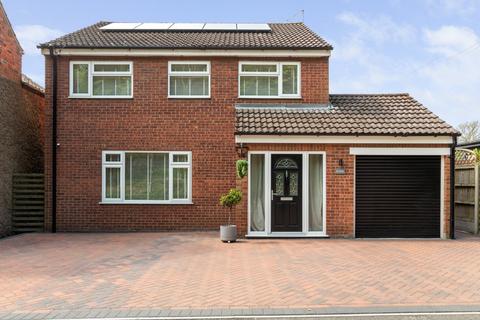 4 bedroom detached house for sale, Horkstow Road, South Ferriby, North Lincolnshire, DN18