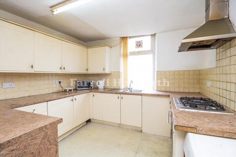 5 bedroom house for sale, Warren Street, Fleetwood FY7