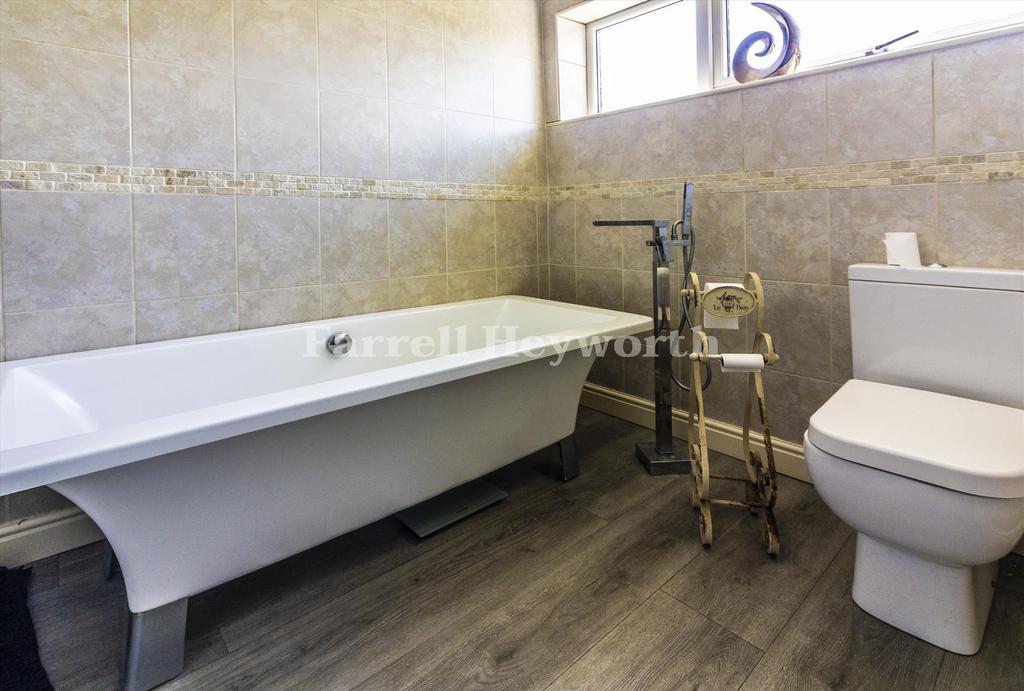 Bathroom image 2