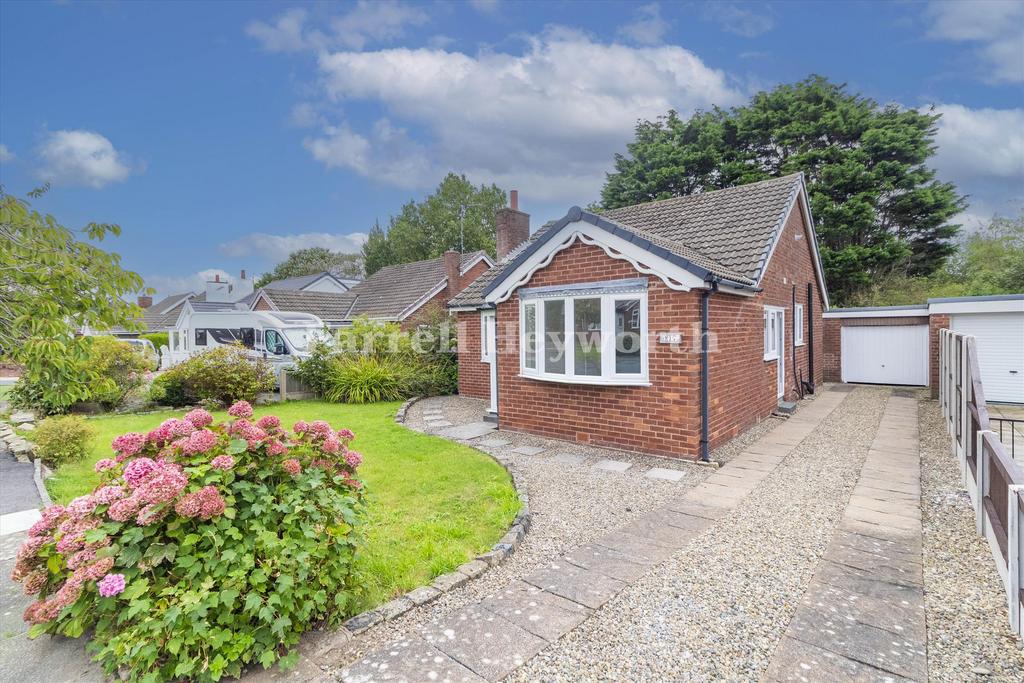 Seniors Drive, Thornton Cleveleys FY5 2 bed bungalow for sale £240,000