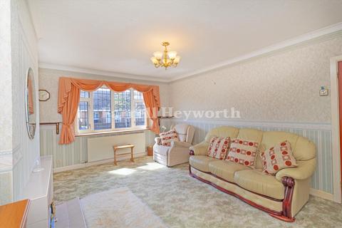 4 bedroom bungalow for sale, Wentworth Drive, Thornton Cleveleys FY5
