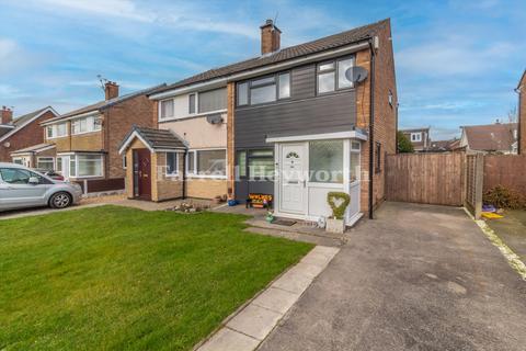 22 Oaklands Drive, Penwortham, Preston, PR1 0XY