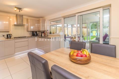22 Oaklands Drive, Penwortham, Preston, PR1 0XY