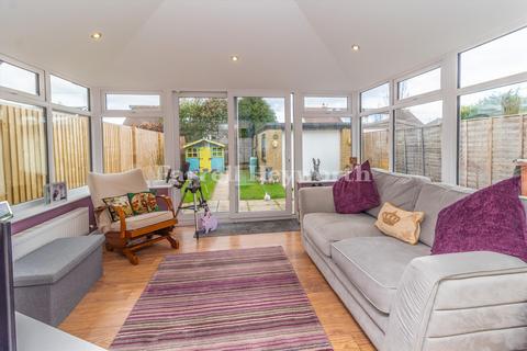 22 Oaklands Drive, Penwortham, Preston, PR1 0XY