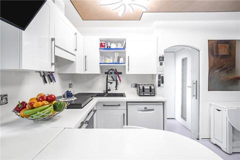 Flat 3, 21 Grange Road, Thornton Heath, CR7 8SA