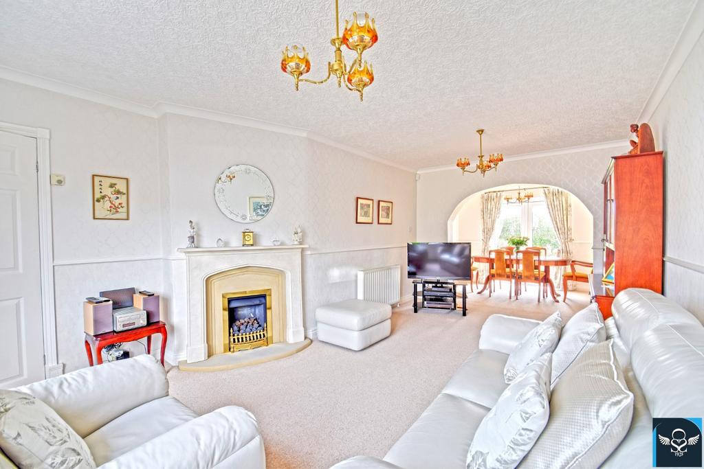 Torquay Avenue, Burnley 3 bed semidetached house for sale £200,000