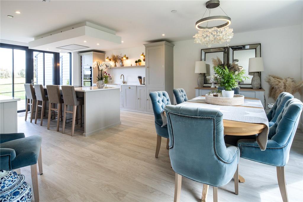 Kitchen/Family Room