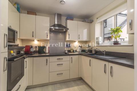 2 bedroom flat for sale, Leyland PR25