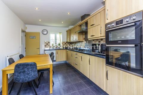 4 bedroom house for sale, Danvers Way, Preston PR2