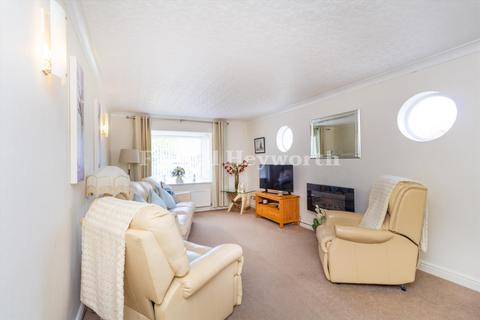 2 bedroom bungalow for sale, The Glade, Morecambe LA4