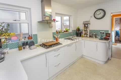 39 Brunswick Road, Heysham, Morecambe, LA3 1RU