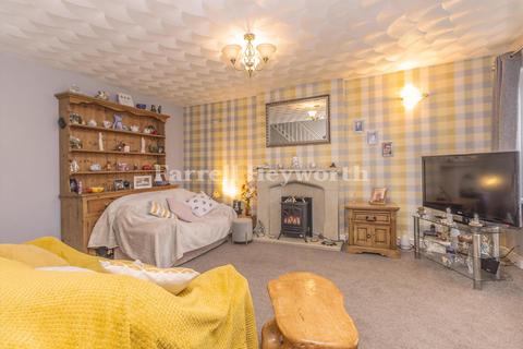 3 Chiltern Close, Horwich, Bolton, BL6 7NN