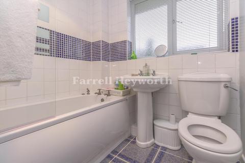 3 Chiltern Close, Horwich, Bolton, BL6 7NN