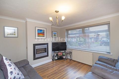 7 Beverly Close, Thornton-cleveleys, FY5 5DR