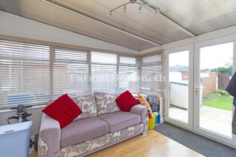 7 Beverly Close, Thornton-cleveleys, FY5 5DR