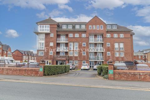 1 bedroom flat for sale, South Promenade, Lytham St. Annes FY8
