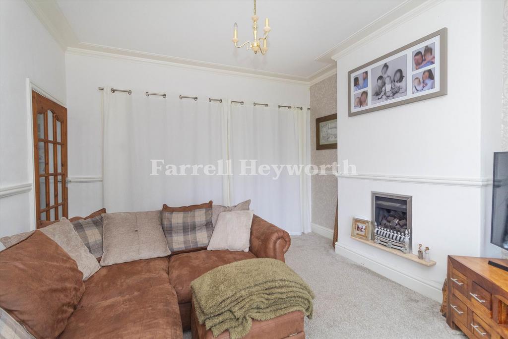 Lounge with curtain