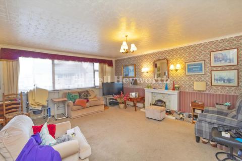 104 Beach Road, Thornton-cleveleys, FY5 1EH