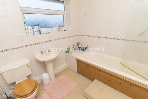 104 Beach Road, Thornton-cleveleys, FY5 1EH