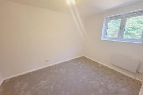 1 bedroom flat for sale, Woodburn Close, Hendon, NW4