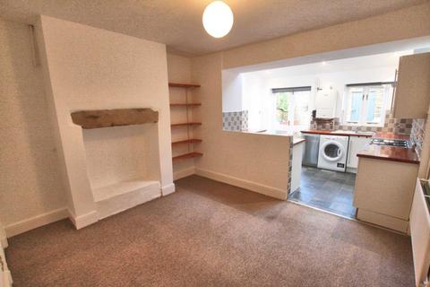 2 bedroom terraced house to rent, Adlington Road, Bollington