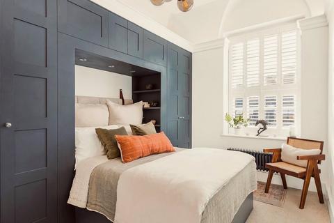2 bedroom apartment to rent, Roehampton House, Vitali Close, Putney, London, SW15