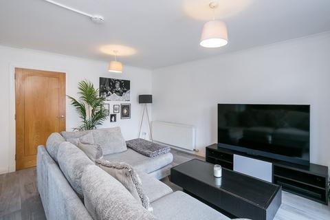 2 bedroom ground floor flat for sale, Meldrum Court, Kirkcaldy, KY2
