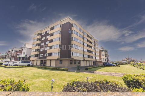 2 bedroom flat for sale, Lytham St. Annes FY8