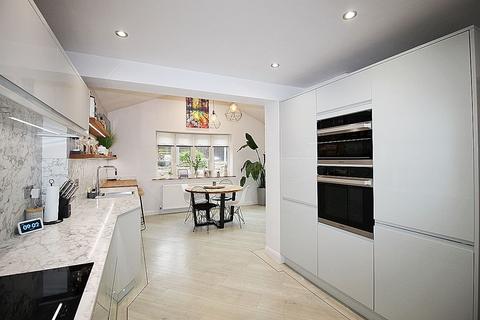 1 Farm Close, Brinsworth, Rotherham, S60 5ER