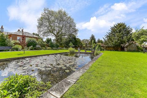 2 bedroom end of terrace house for sale, Atwater Court, Lenham, Maidstone, Kent