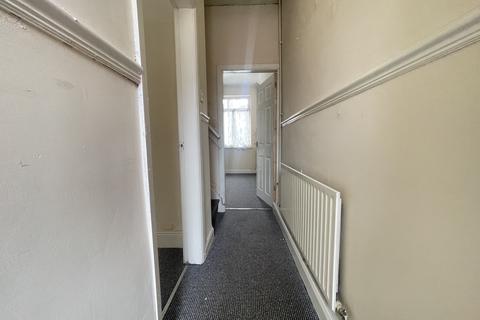 3 bedroom terraced house for sale, Weelsby Street, Grimsby DN32