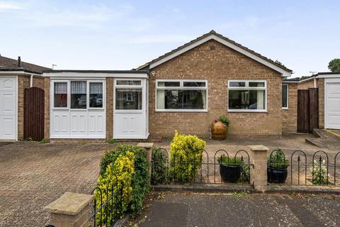 4 bedroom detached bungalow for sale, Bicester,  Oxfordshire,  OX26